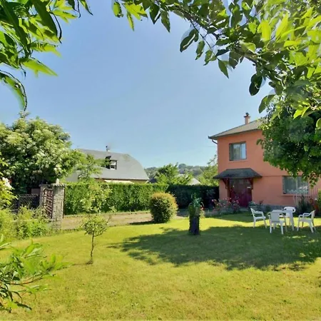 Charmante Maison Corisande Vakantiehuis *